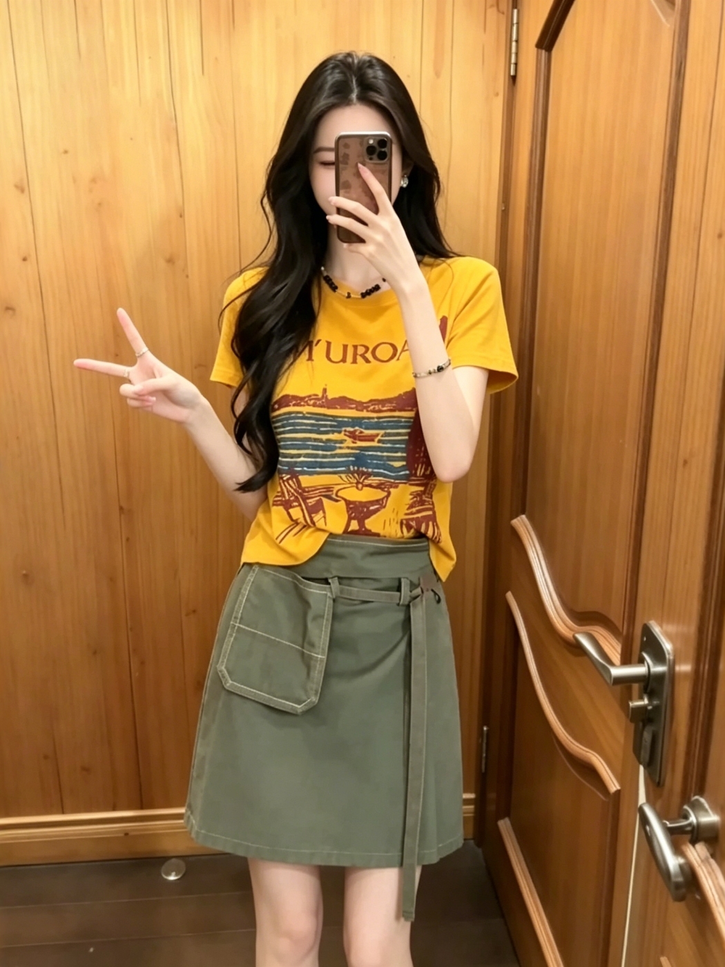 Street Fashion Korean Girl - Retro Spicy Girl Print round Neck