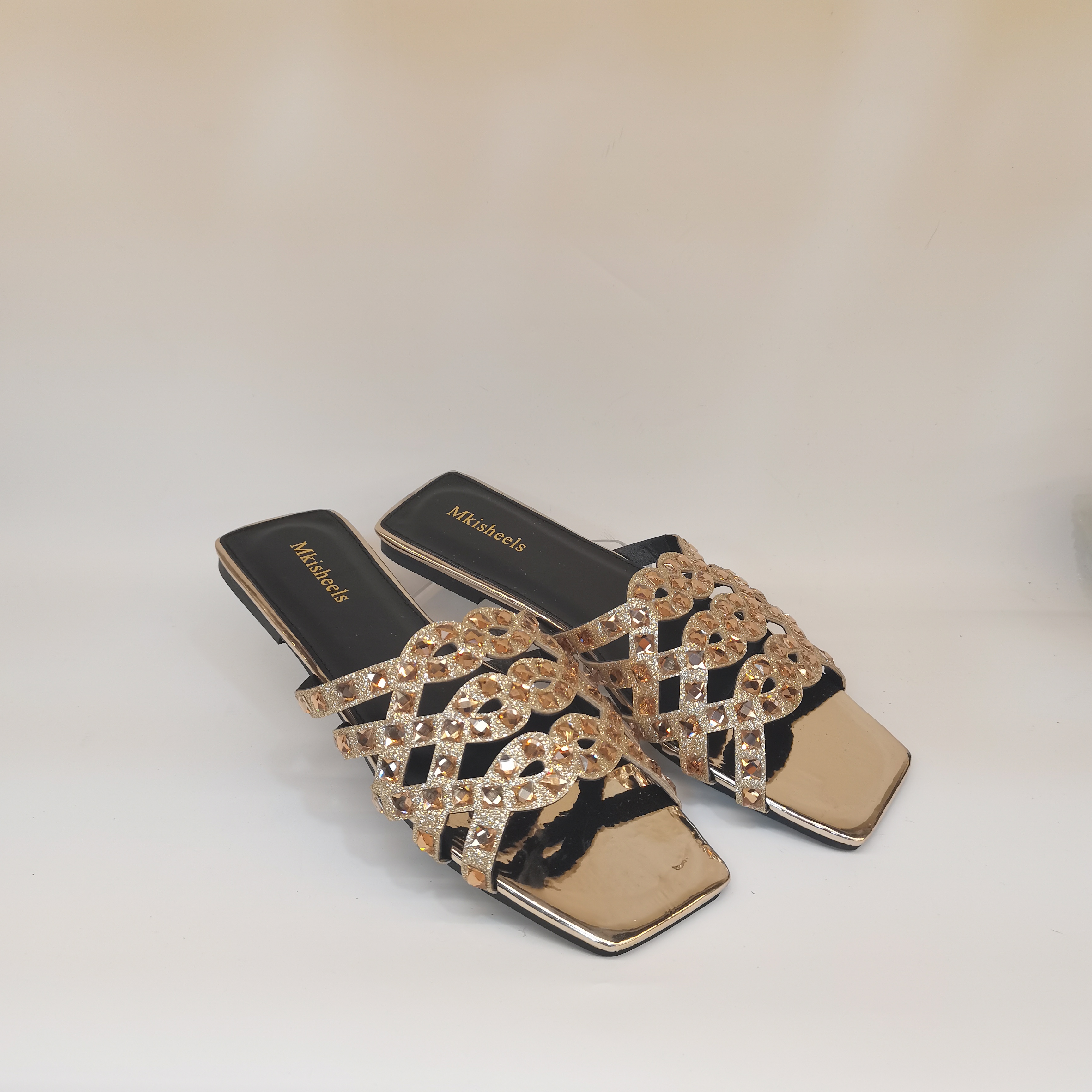 2025 New Female Fashion Flat R – Street Fashion Female Bewertung und Preis